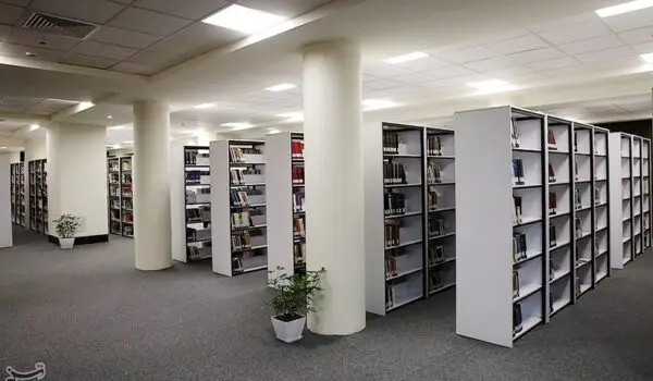 کتابخانه مرکزی کرمانشاه پس از ۱۸ سال هنوز نیمه‌تمام است