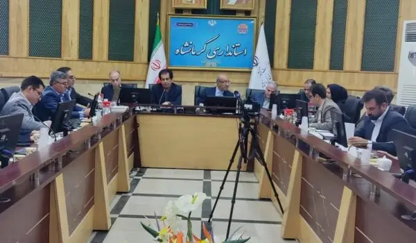 پیگیری طرح‌های مصوب سفر رئیس‌جمهور در کارگروه اشتغال کرمانشاه