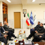 نماینده مردم کرمانشاه بر شتاب‌گیری توسعه فیبر نوری در استان تأکید کرد